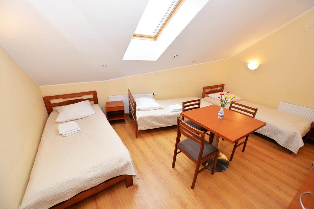 Klaipeda Inn Private Parking And Kitchen 客房 照片