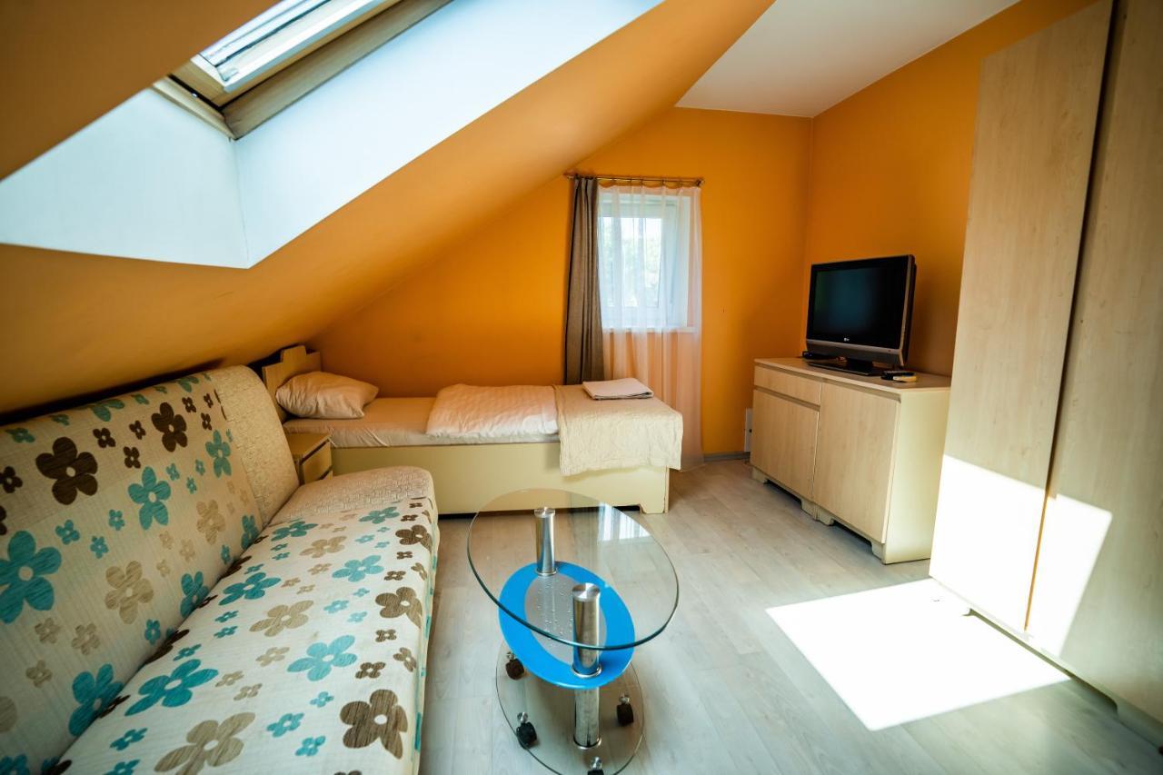 Klaipeda Inn Private Parking And Kitchen 外观 照片