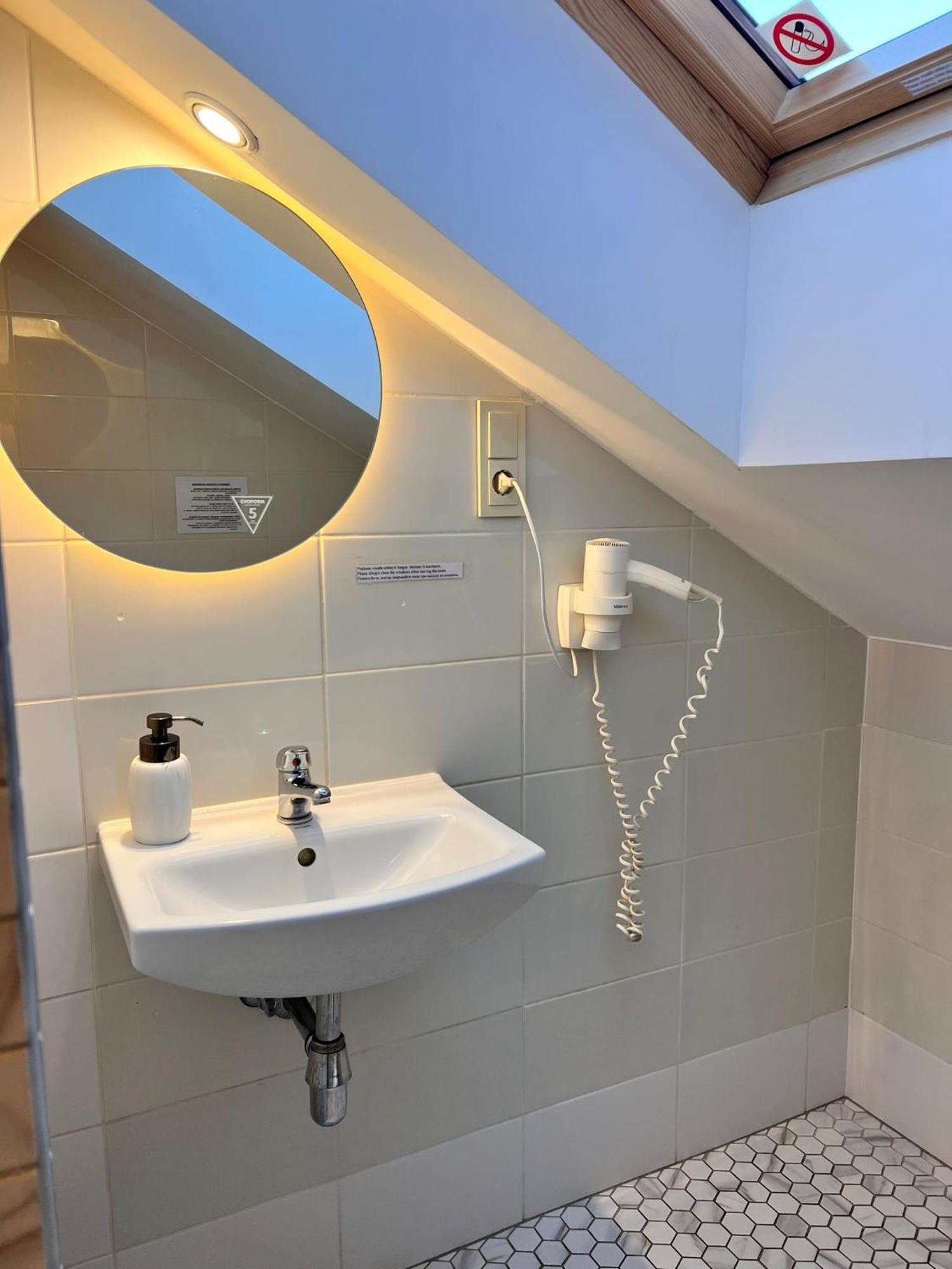 Klaipeda Inn Private Parking And Kitchen 外观 照片